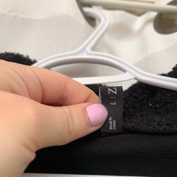 Cropped Sweater - Picture 2 of 2